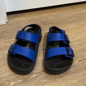 Birkenstock Arizona Kids EVA Blue Sandals with Adjustable Straps Size 27